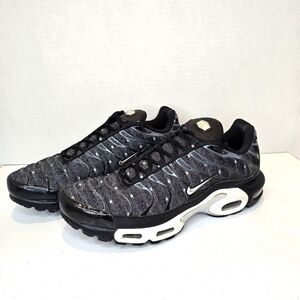 Nike Air Max Plus SE Men's Size 11.5 Black Chrome Summit White